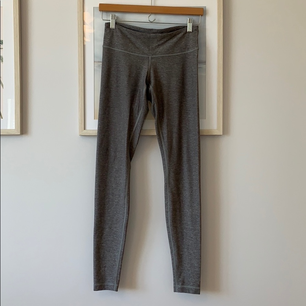 Lululemon leggings size 6